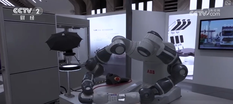 新技术催生“未来感”新职业 激发就业市场澎湃活力释放无限可能