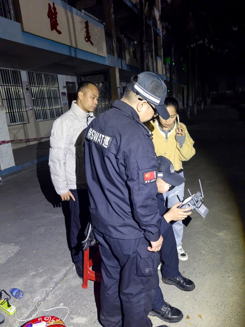 老人寒夜失联，无人机搜寻锁定生命信号