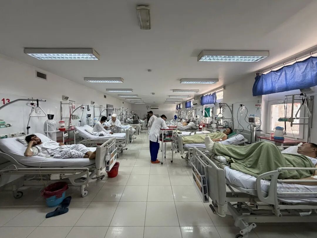 驻外记者亲历：我的阿富汗“食堂”被炸了