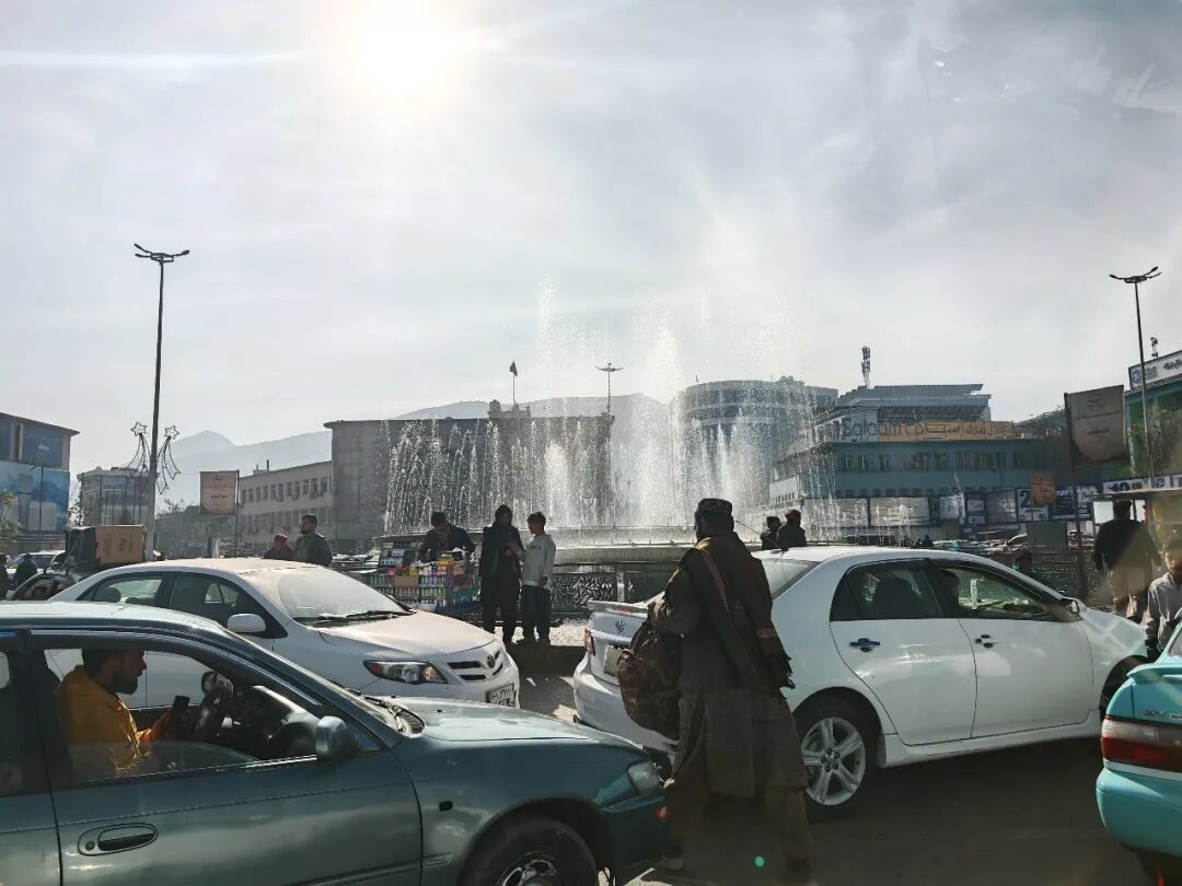 驻外记者亲历：我的阿富汗“食堂”被炸了