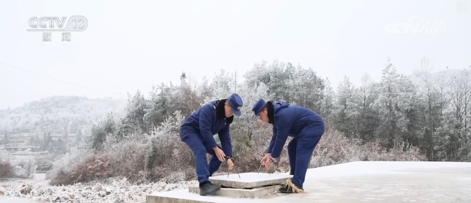 除冰保畅、踏冰送水、指导生产 多部门精准施策办好民生实事保障百姓生产生活