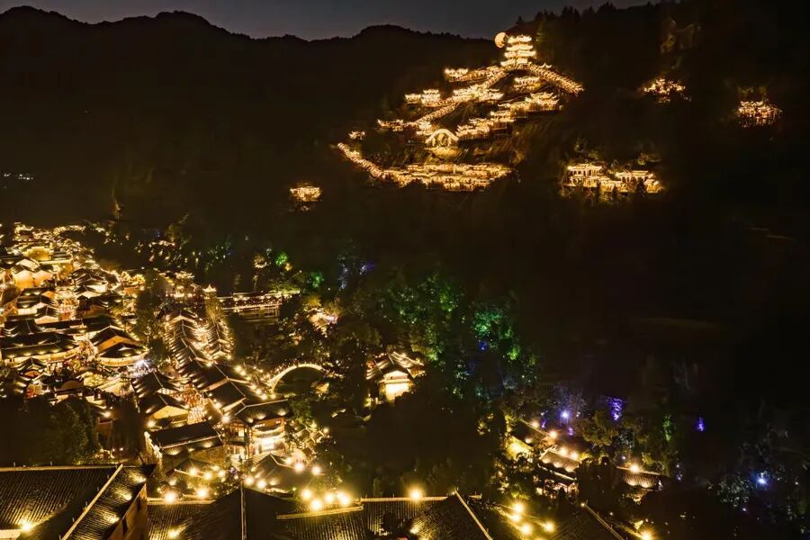 从“生态伤疤”到“仙侠世界”，这里的乡村为何火遍全球？