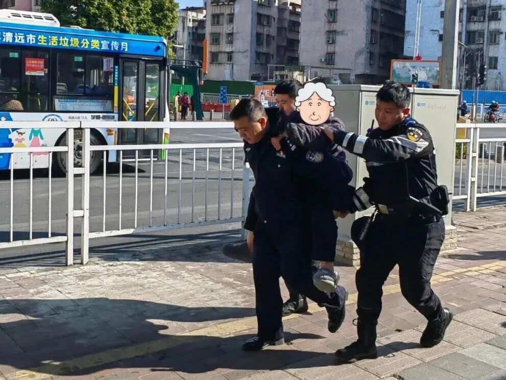 这一背，很安心！