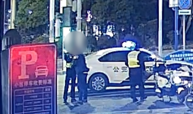 寒冬里，那些看得见的温暖与守护