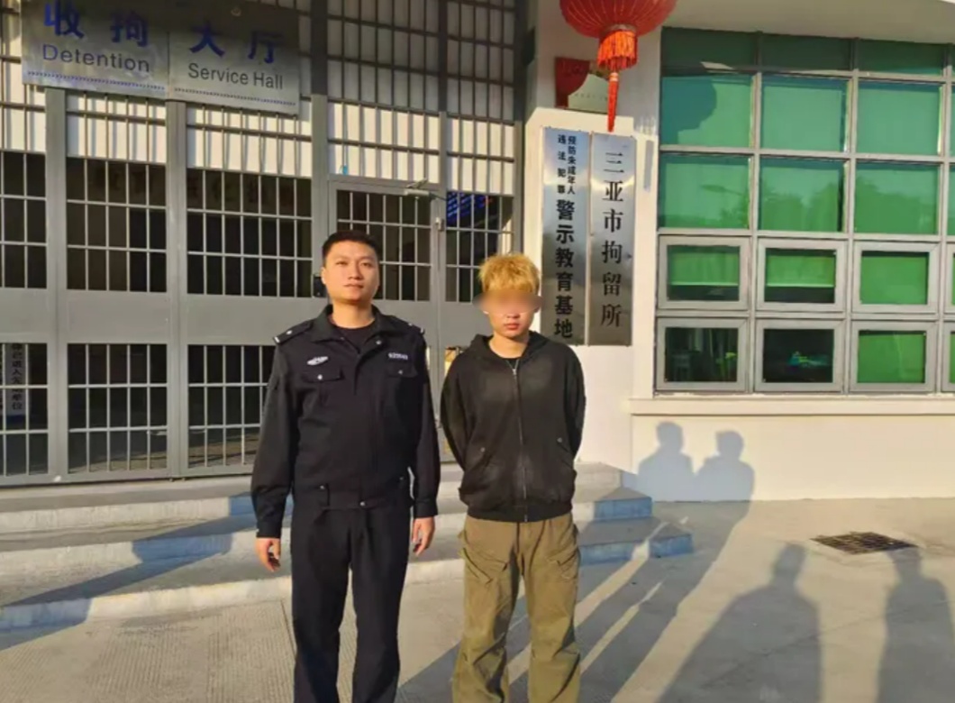 男子上街“翘头”炫技 海南一地交警：拘留！