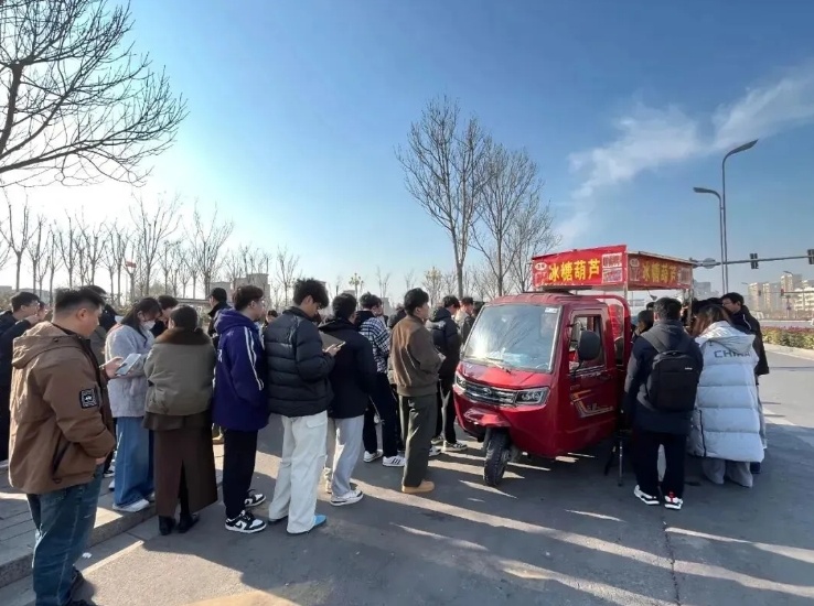 这家小面馆，为啥引来无数人“存面”？