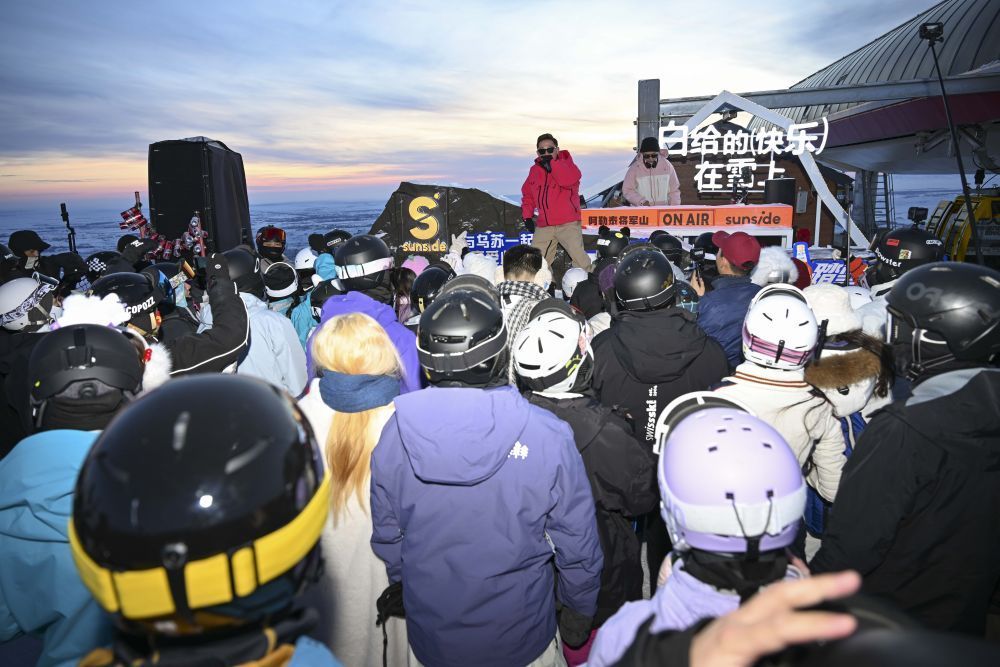 赴一场冰雪之约！看见新疆的冬日浪漫