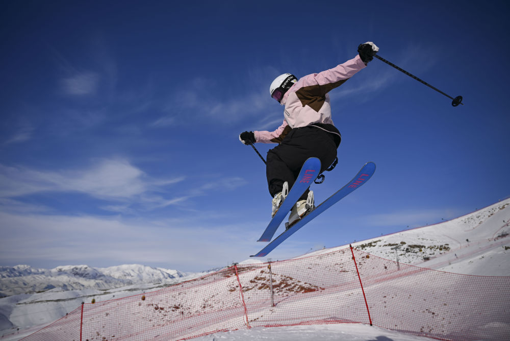 赴一场冰雪之约！看见新疆的冬日浪漫