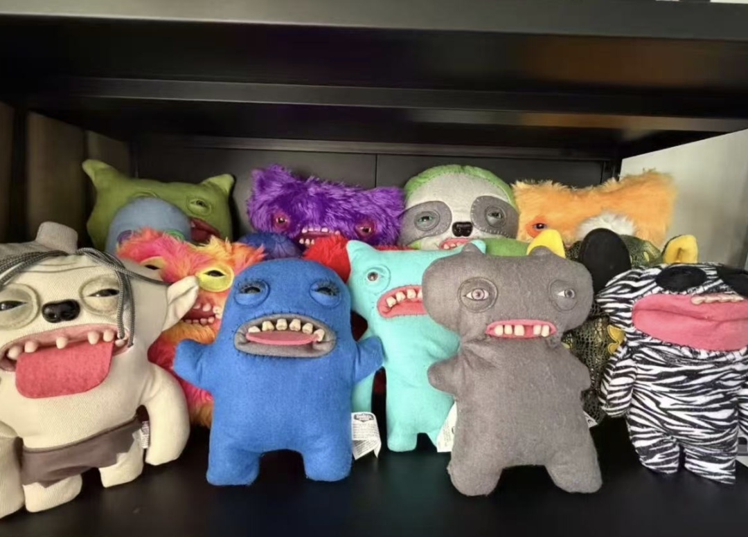 “审丑”消费崛起 年轻人在“不完美”里找解药