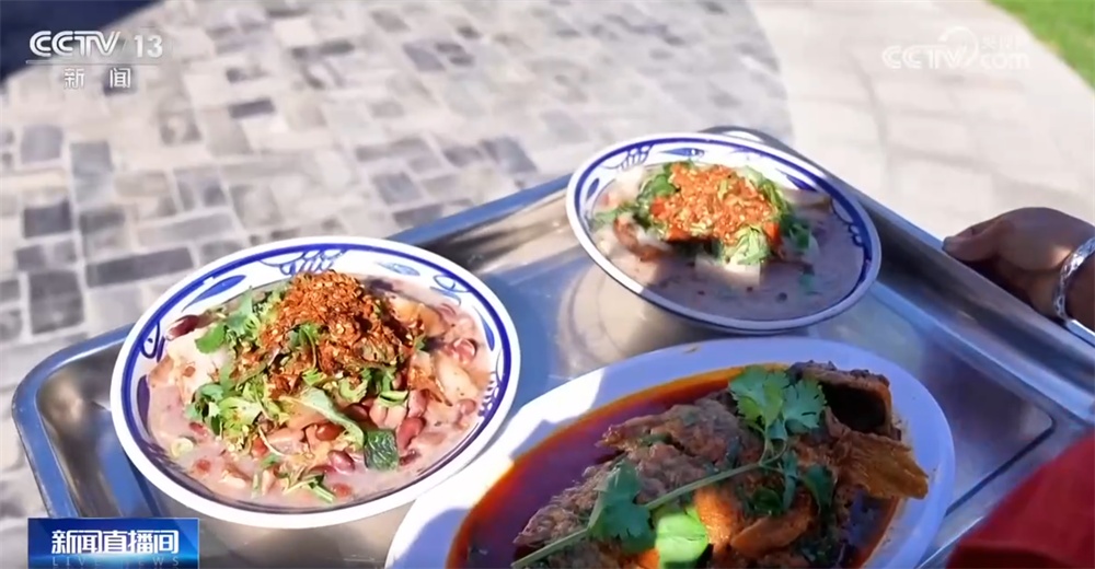 透过“舌尖”美味感受人间烟火最温暖动人的时刻 年货市场开启“备货模式” 透过“舌尖”美味感受人间烟火最温暖动人的时刻 年货市场开启“备货模式”