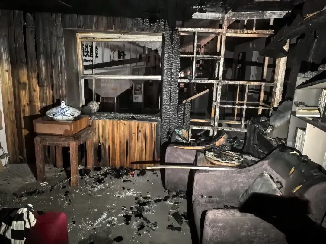 因上厕所没纸,浙江一男子在厂房愤怒纵火!事后假装“热心市民”报警救火 因上厕所没纸,浙江一男子在厂房愤怒纵火!事后假装“热心市民”报警救火