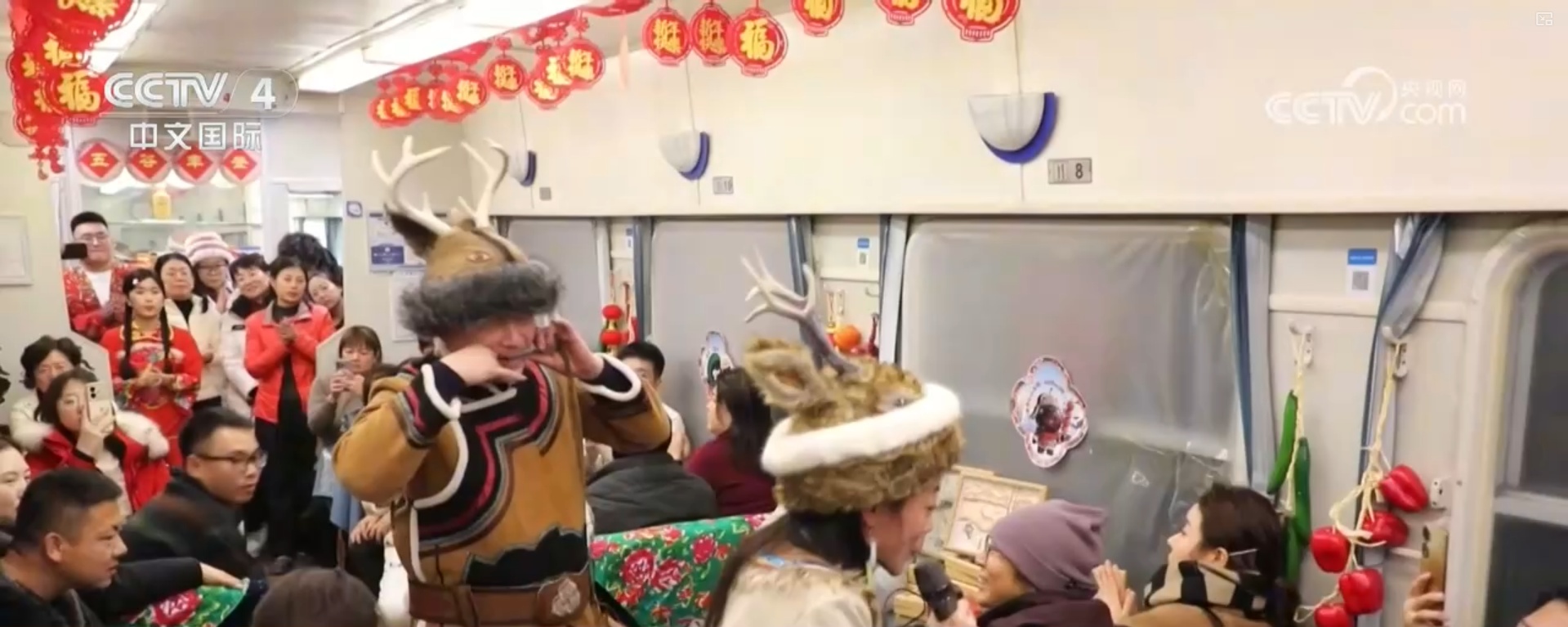 “铁路+”“古镇+”各地文旅新场景新业态“多点开花”引爆消费热情 “铁路+”“古镇+”各地文旅新场景新业态“多点开花”引爆消费热情