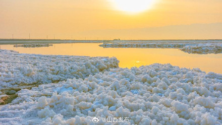 冬日限定 盐湖“硝花”绽放