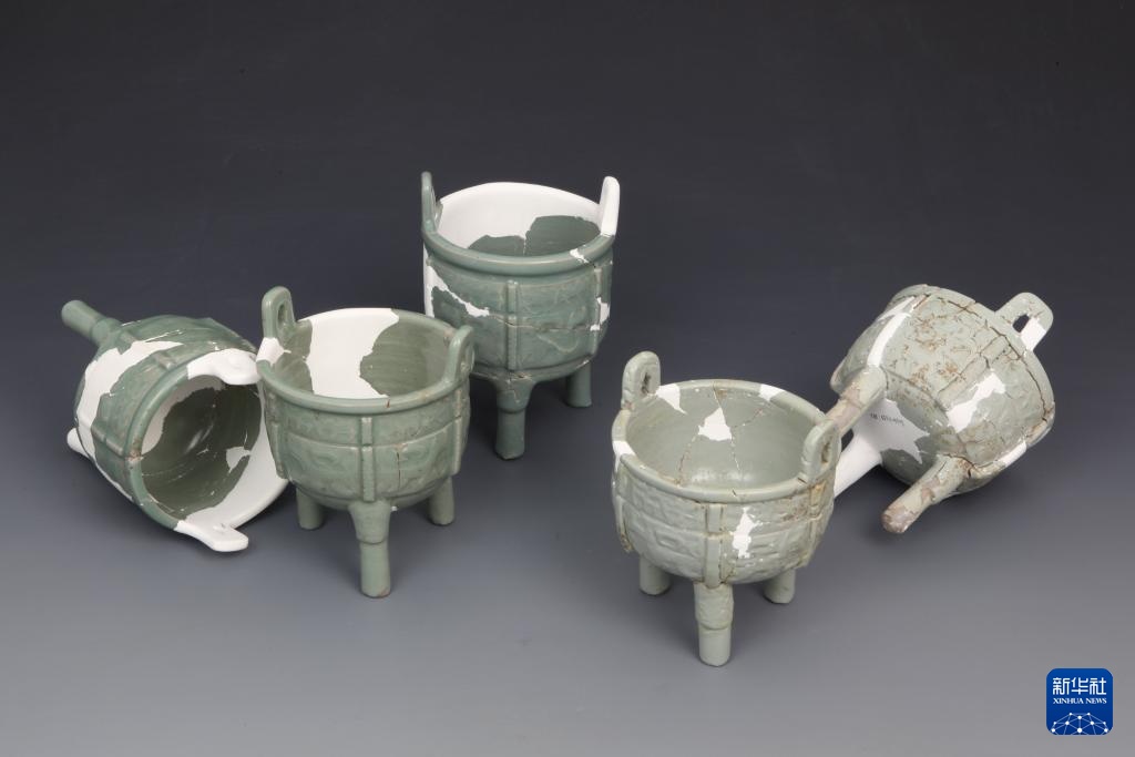 1000余件张公巷窑出土瓷器首次集中亮相 实证其官窑属性