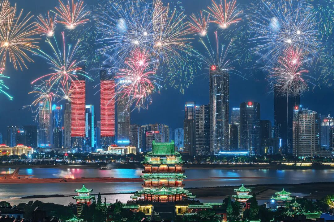 上海⇄香港，睡一觉就到！夕发朝至选择更多了，一路都很精彩