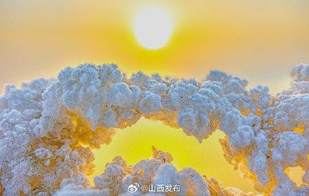 冬日限定 盐湖“硝花”绽放