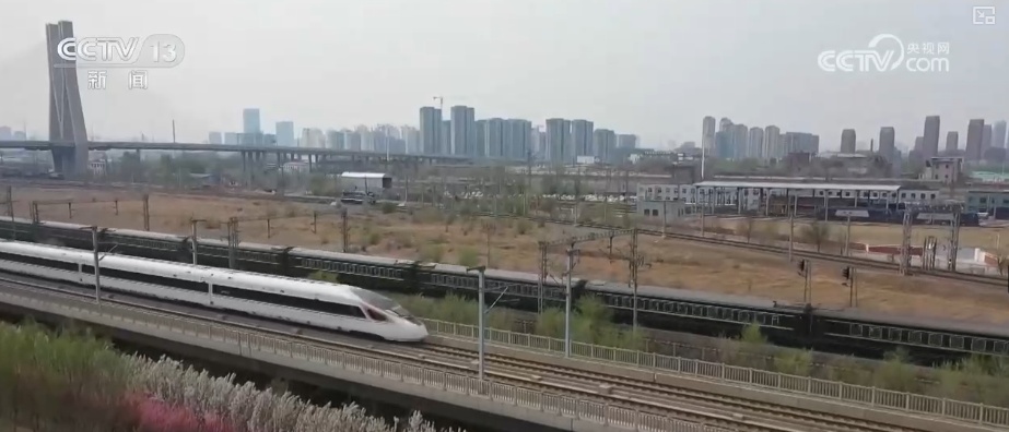 铁路调图提质增能 释放新线能力、优化结构客货运输能力双双提升 铁路调图提质增能 释放新线能力、优化结构客货运输能力双双提升