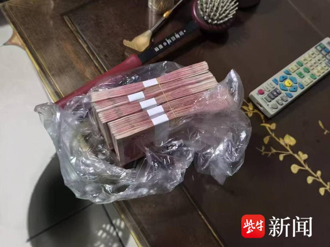 “AI孙子”来电忽悠老人转钱,反诈唤醒队及时劝阻止损5万元