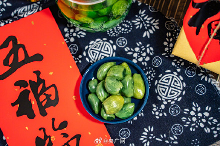 腊八蒜为啥是绿颜色的 腊八蒜为啥是绿颜色的