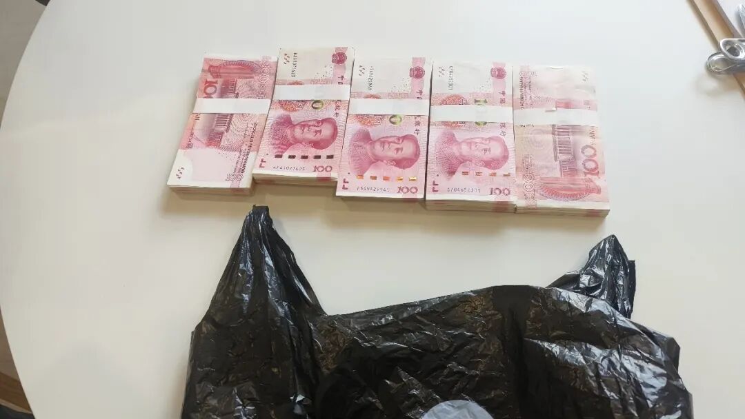 父亲在网上给儿子相亲,结果儿子被骗14万,还差点再送5万 父亲在网上给儿子相亲,结果儿子被骗14万,还差点再送5万