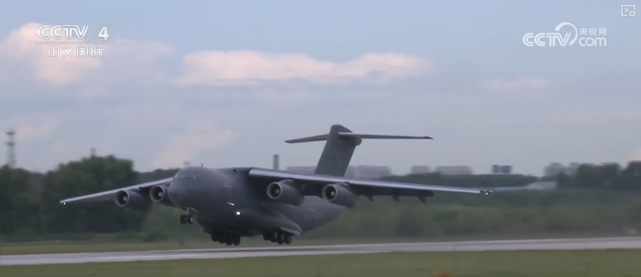 观察·不止于“大” 运-20十三载成长为“战略重器”