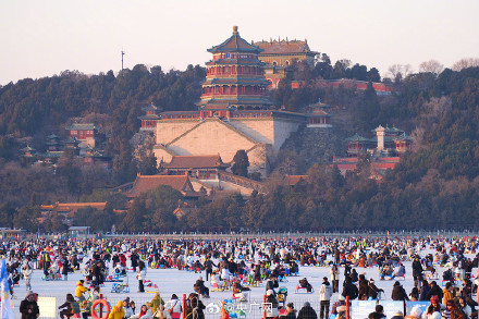 2025年国内居民出游人次超65亿