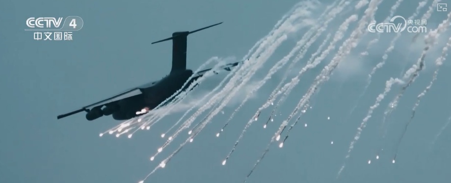 观察·不止于“大” 运-20十三载成长为“战略重器”