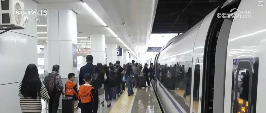 铁路调图提质增能 释放新线能力、优化结构客货运输能力双双提升 铁路调图提质增能 释放新线能力、优化结构客货运输能力双双提升