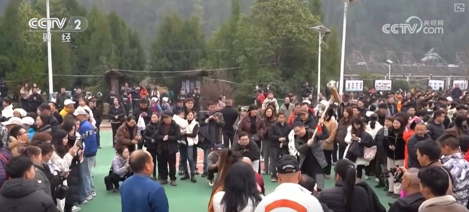 春节旅游市场火热亮点纷呈 “年味化”“小型化”“带着年味去旅行”需求攀升