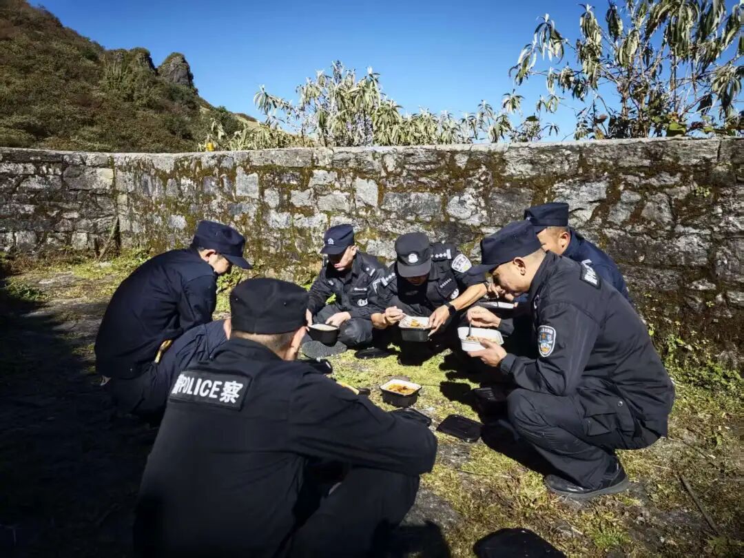 记者亲历：穿越高黎贡