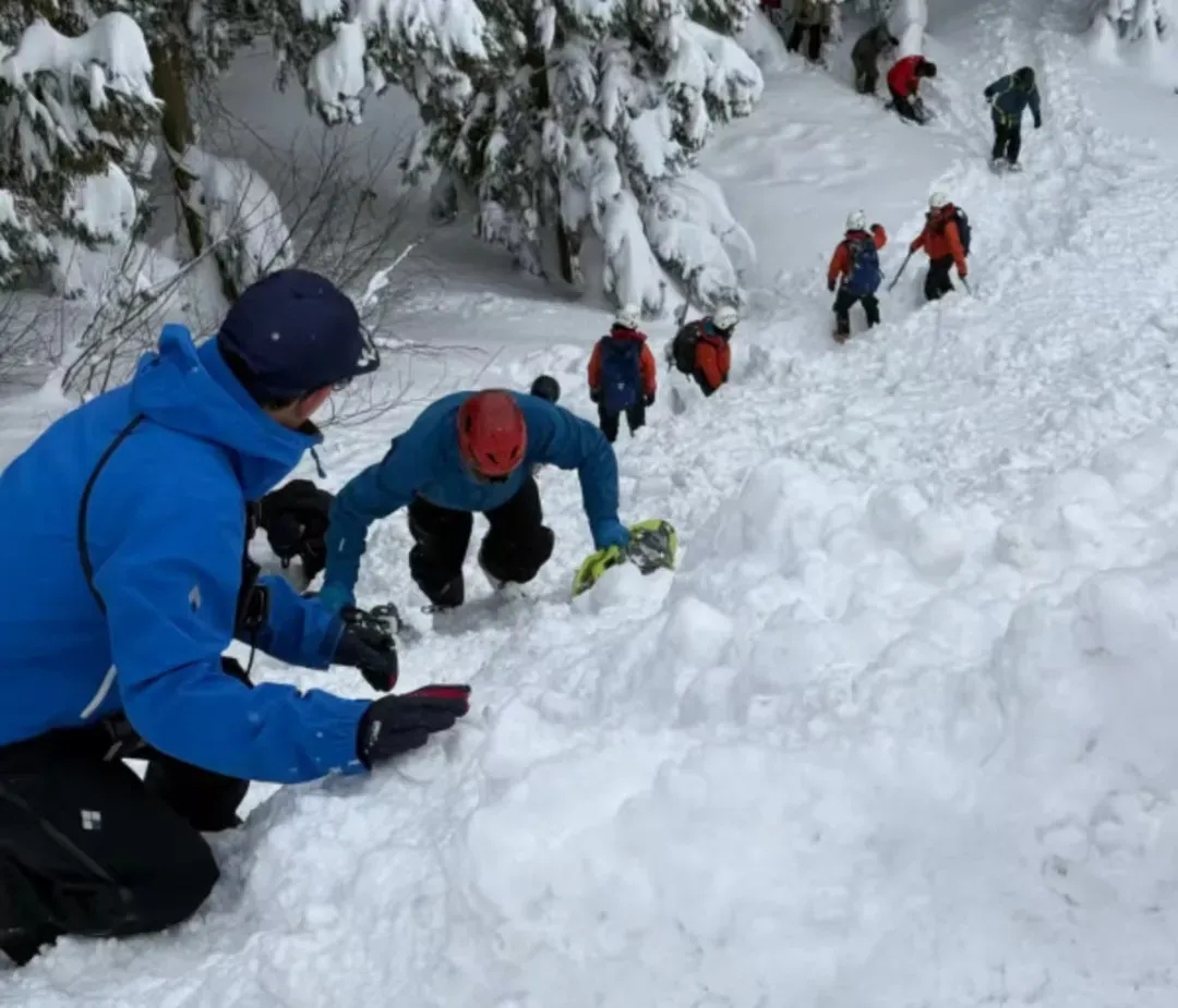 被困日本“死亡谷”近20小时，6名中国游客获救！