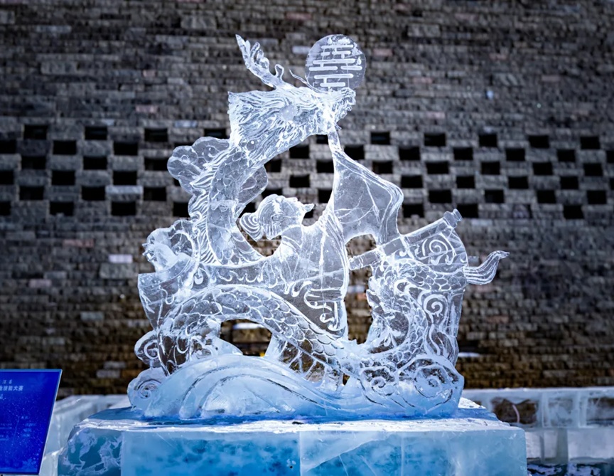 谁把冬天雕成了诗?哈尔滨冰雪大世界内再现“寒地美学”新高度! 谁把冬天雕成了诗?哈尔滨冰雪大世界内再现“寒地美学”新高度!