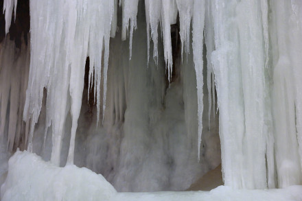 冰瀑如何形成？观赏安全注意事项有哪些？