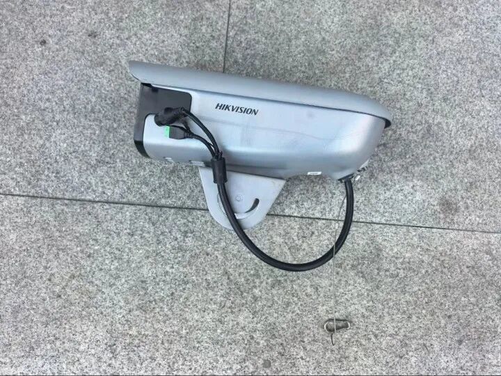 奇葩!司机偷走公安部门摄像头,只因觉得拍出的画面肯定清晰,要带回老家…… 奇葩!司机偷走公安部门摄像头,只因觉得拍出的画面肯定清晰,要带回老家……