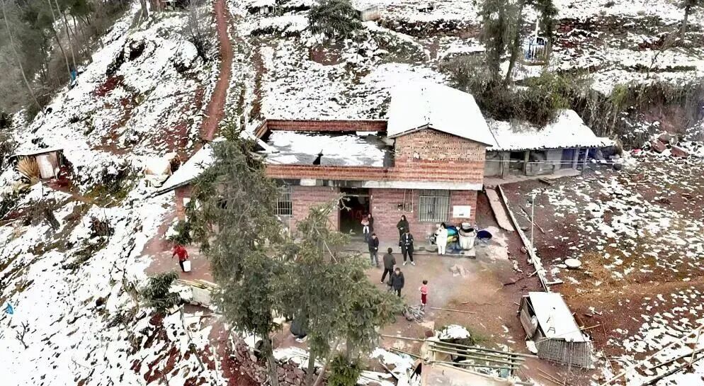 一句“搞么哩”火遍全网！4岁重庆奉节娃，让千万人看见家的幸福模样