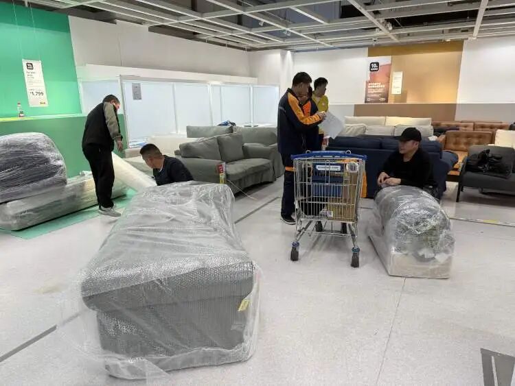 1小时全部售罄!上海市民在宝山宜家“疯狂捡漏”:太值了!餐厅已关闭 1小时全部售罄!上海市民在宝山宜家“疯狂捡漏”:太值了!餐厅已关闭