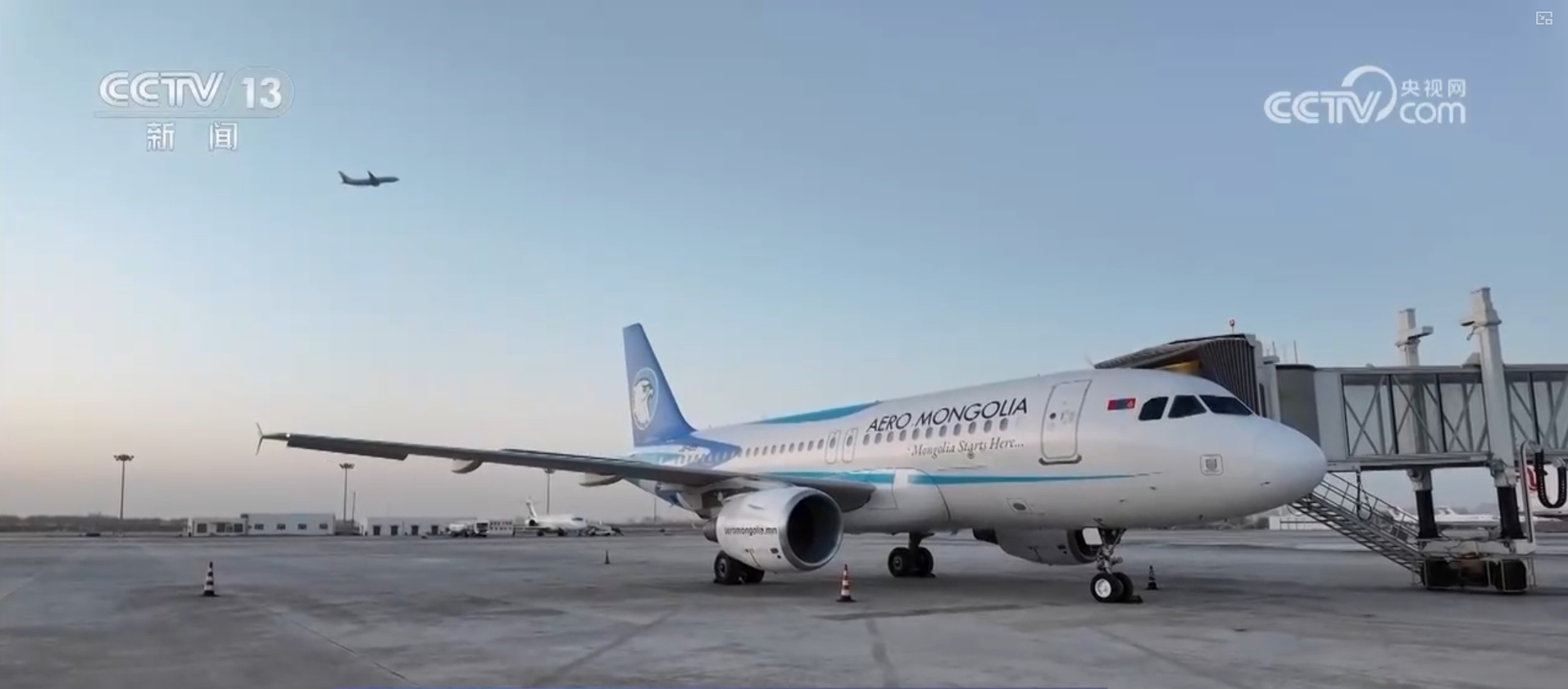 各地非遗民俗“串珠成链”点亮佳节 “到中国过春节”成为新潮流新风尚