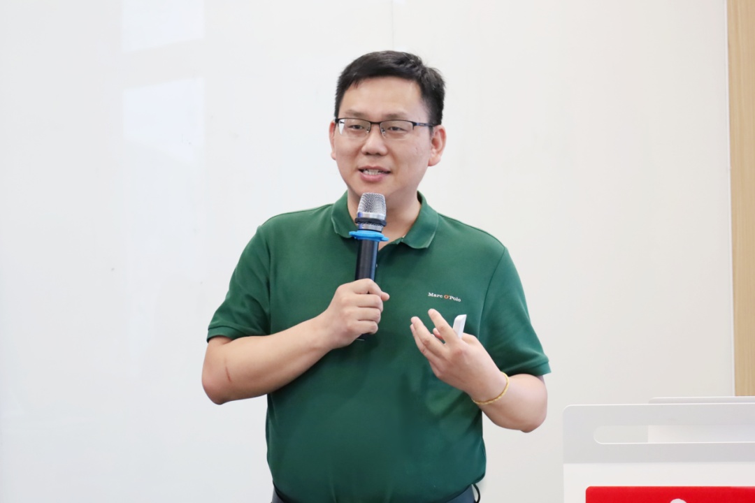 “好心”提醒却被怼?网友:要么做,要么闭嘴! “好心”提醒却被怼?网友:要么做,要么闭嘴!