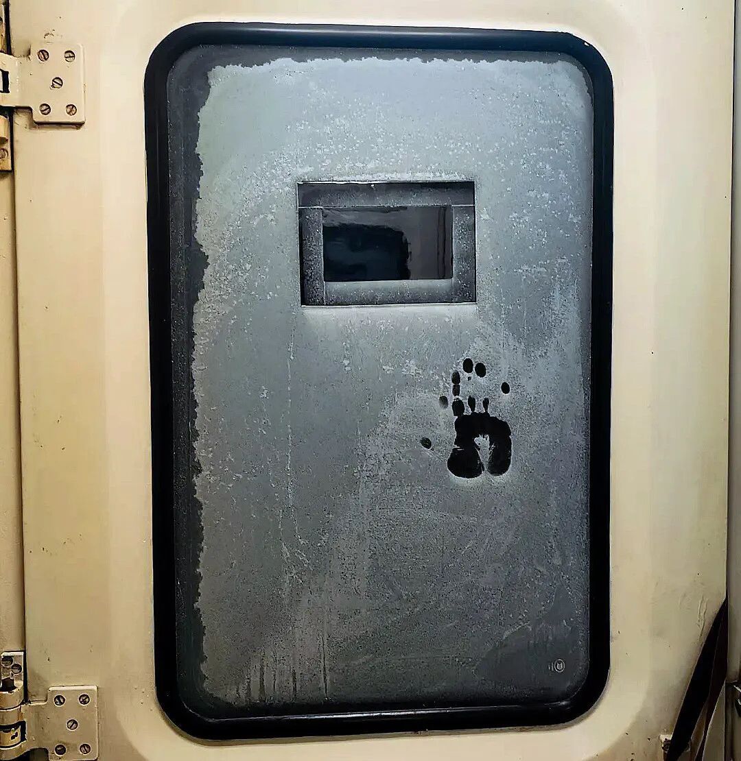 在车窗上留言?网友:火车“漂流瓶”还有冬季限定! 在车窗上留言?网友:火车“漂流瓶”还有冬季限定!