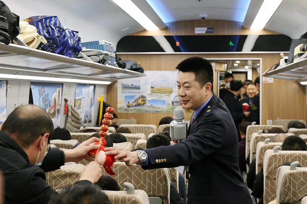 T135→D61，济南开往宁波的这趟普速列车升级为动车组