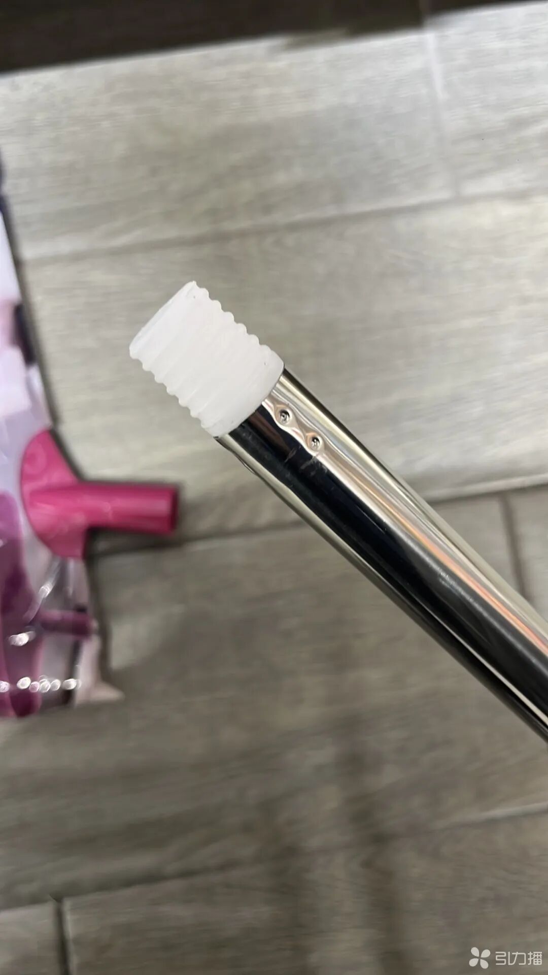 过年大扫除，用这种扫帚要当心！