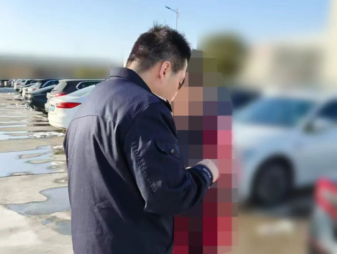 “这钱真是给我弟弟订婚用的彩礼！”