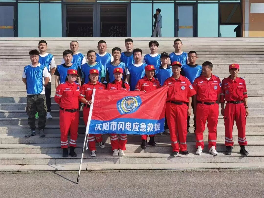 大学生金城龙，为营救落水父子不幸牺牲