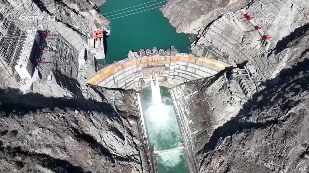 焦点访谈|“刷脸”穿隧洞、坐电梯过大坝……金沙江的鱼儿回家之路为何能畅快通行? 焦点访谈|“刷脸”穿隧洞、坐电梯过大坝……金沙江的鱼儿回家之路为何能畅快通行?