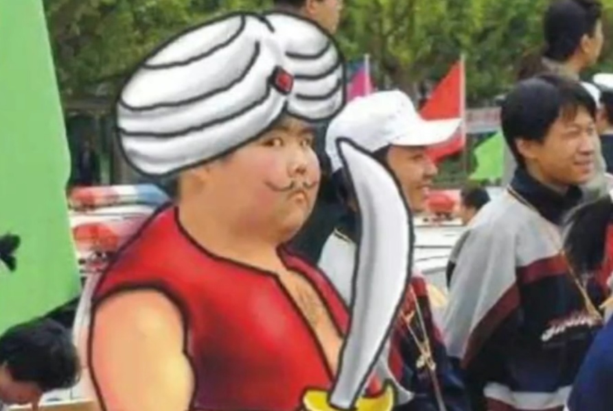 20年前一张照片火遍全网！他如今结婚生子回归生活，本人回应：走红对我没影响