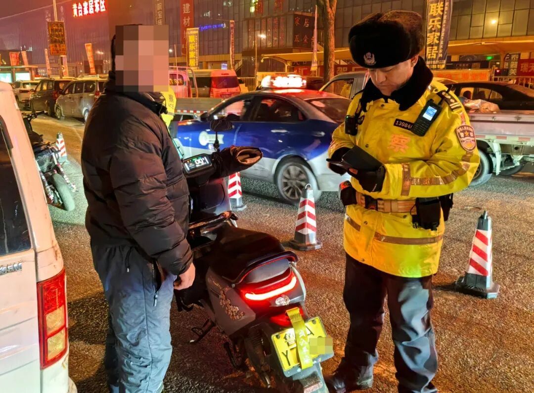 “小聪明”变“大麻烦” 遮挡号牌要不得 “小聪明”变“大麻烦” 遮挡号牌要不得