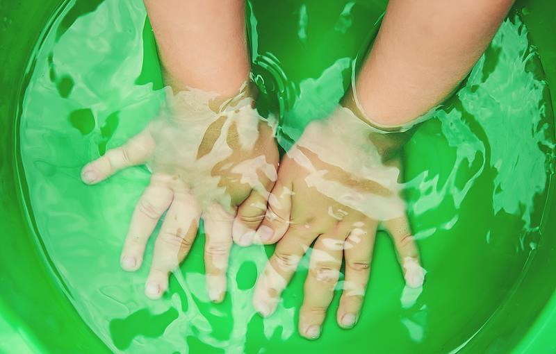 寒潮来袭警惕冻伤 手指发麻发痒别忽视