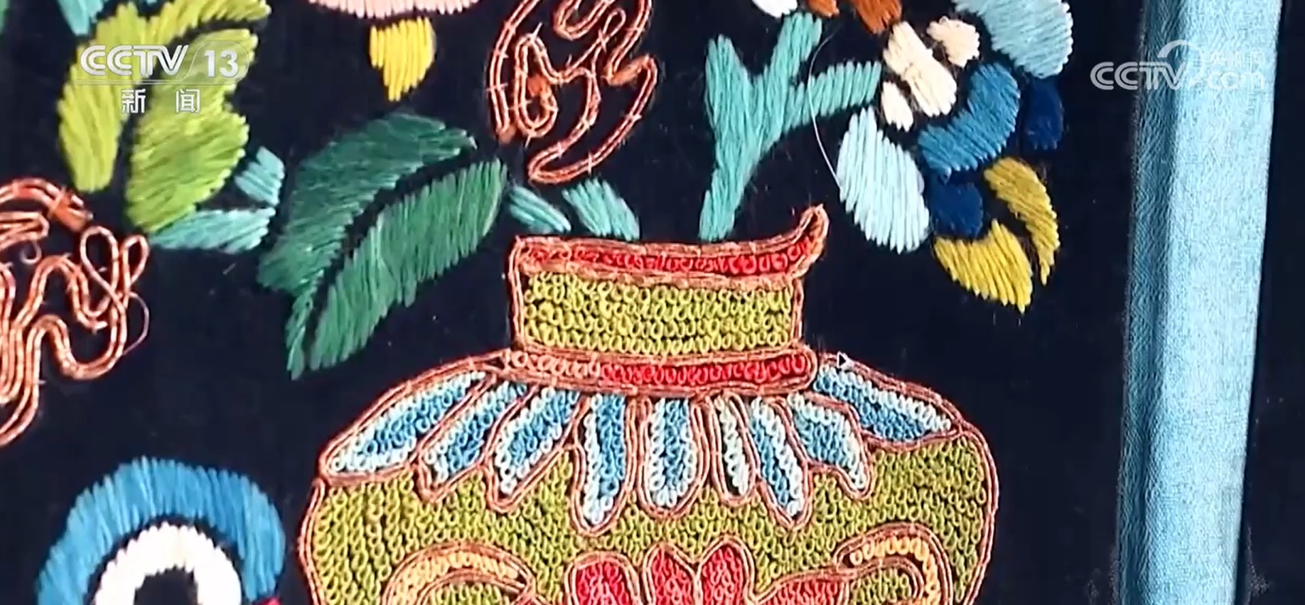 数智化赋能 传统丝绸纹样焕发生机 数智化赋能 传统丝绸纹样焕发生机