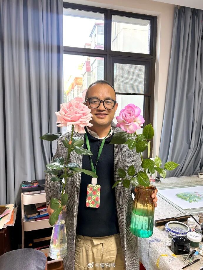 以二舅命名的“宝华月季”开始预售，热情网友首日抢购200多单