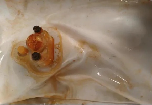 易漏电和爆裂！电极式电热水袋早已明令禁售，热水袋应这样选